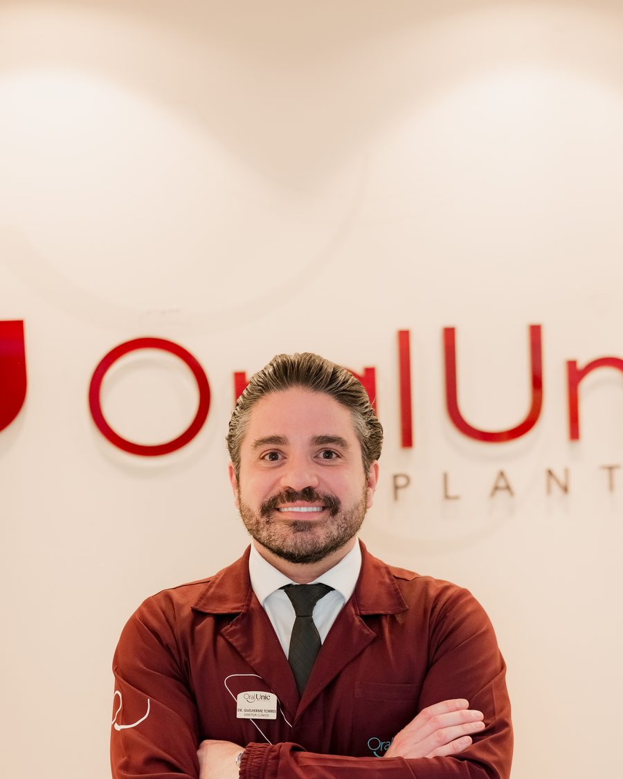 Dr. Guilherme Torres, responsável clínico da Oral Unic Bento Gonçalves