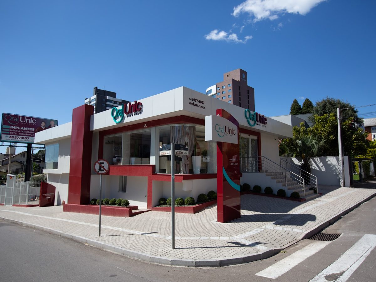 Fachada da Oral Unic Bento Gonçalves na Rua Xingu, bairro São Bento