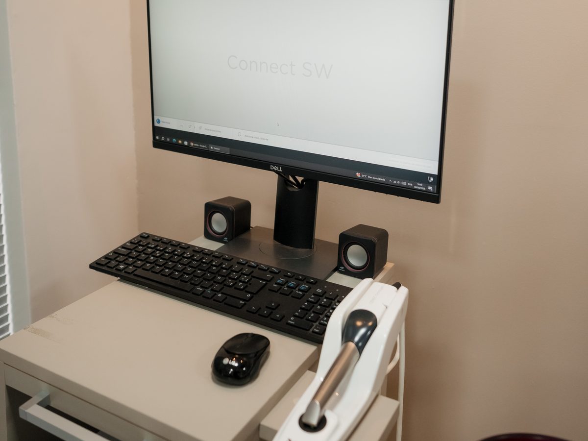 Estação de planejamento digital com scanner intraoral na Oral Unic Bento Gonçalves
