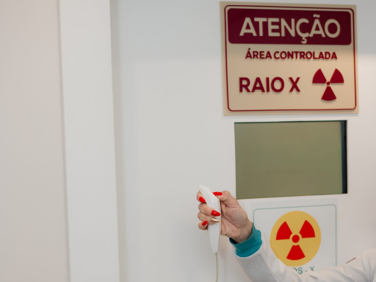 Protocolo de segurança radiológica em área controlada na Oral Unic Bento Gonçalves